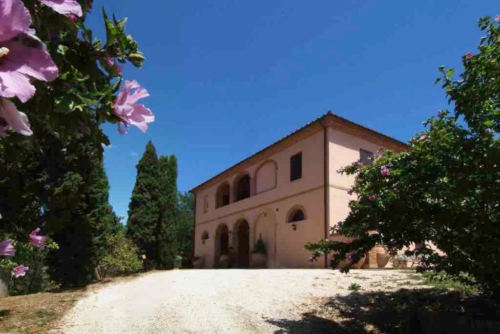 מונטלצ'ינו Villa Il Giardinello מראה חיצוני תמונה
